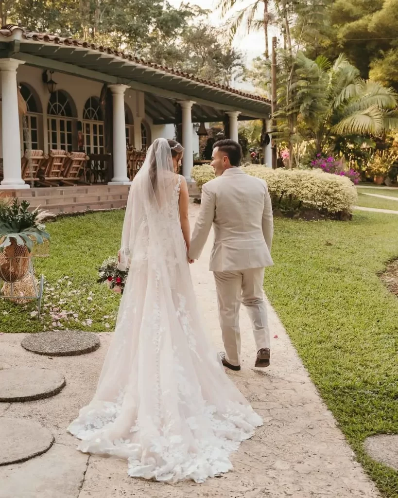  Book Your Wedding in Medellín